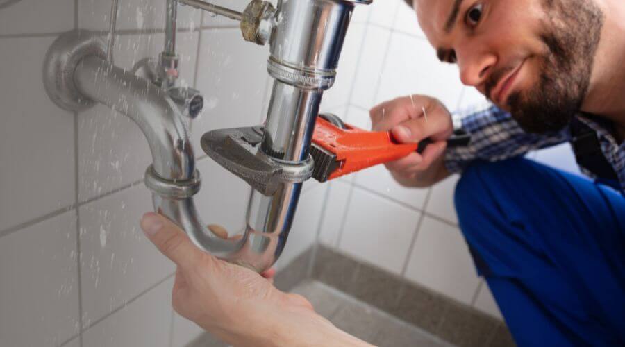 Professional same day plumber services in Harper Woods, MI